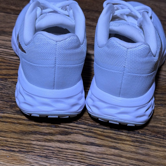Nike Revolution 6 Next Nature Women's 5.5 White - Picture 4 of 7